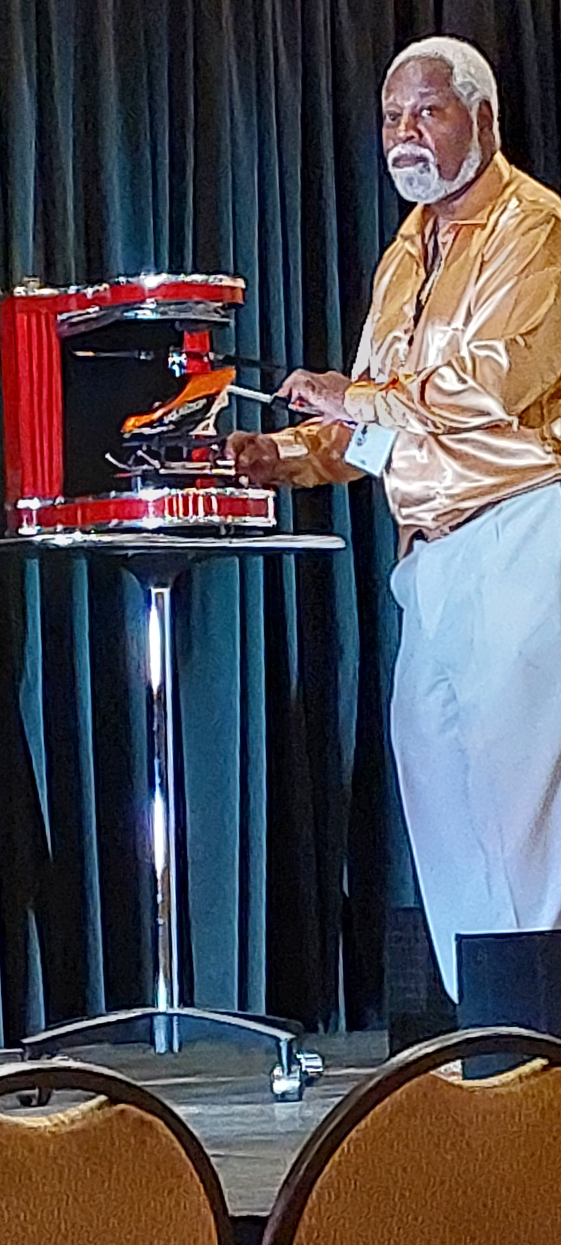 06 Chris Capehart preshow.jpg